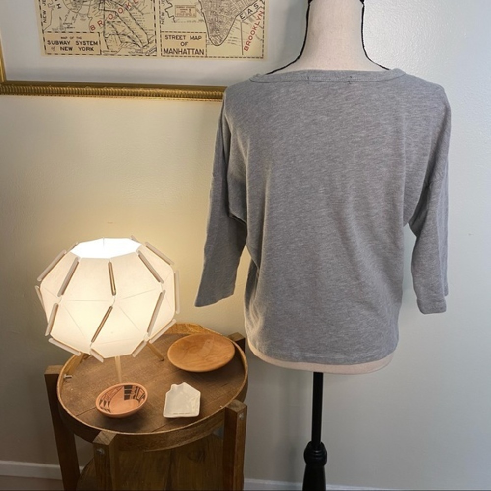 Forever 21 Bonjour 3/4 Sleeve Gray Top Size Medium - Picture 3 of 4